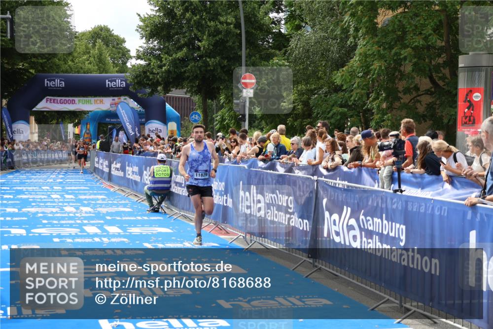 29.06.2025 - hella hamburg halbmarathon Zöllner http://msf.ph/oto/8168688 29.06.2025 10:20:11 Ziel 11829 meine-sportfotos.de
