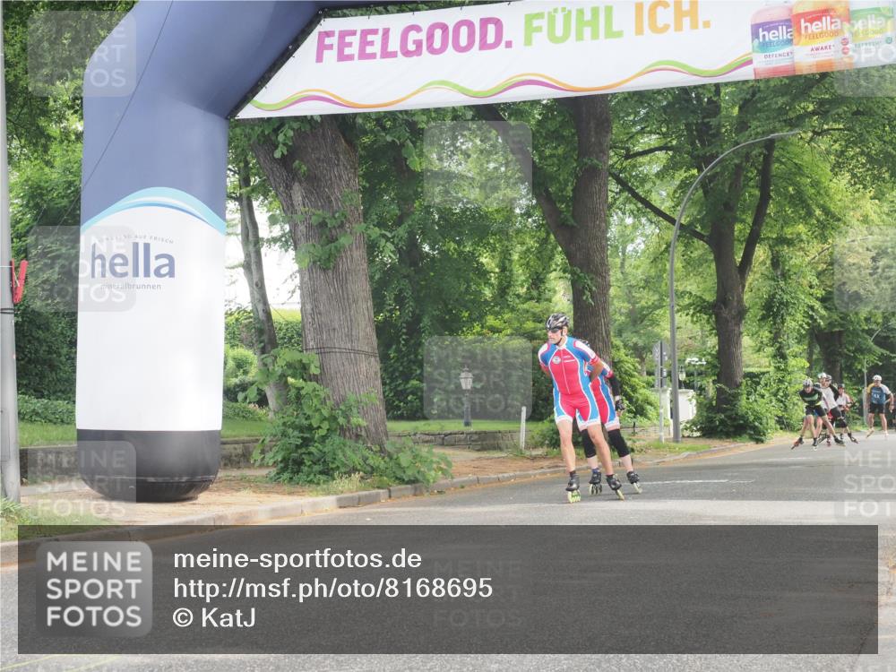 29.06.2025 - hella hamburg halbmarathon KatJ http://msf.ph/oto/8168695 29.06.2025 09:17:15 Zwischen KM18-KM19  meine-sportfotos.de