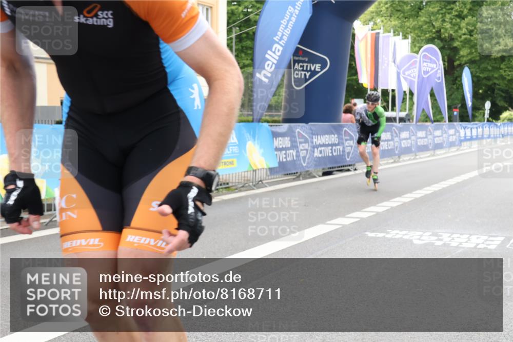 29.06.2025 - hella hamburg halbmarathon Strokosch-Dieckow http://msf.ph/oto/8168711 29.06.2025 09:07:24 Ziel 20415, 20477, 20544 meine-sportfotos.de