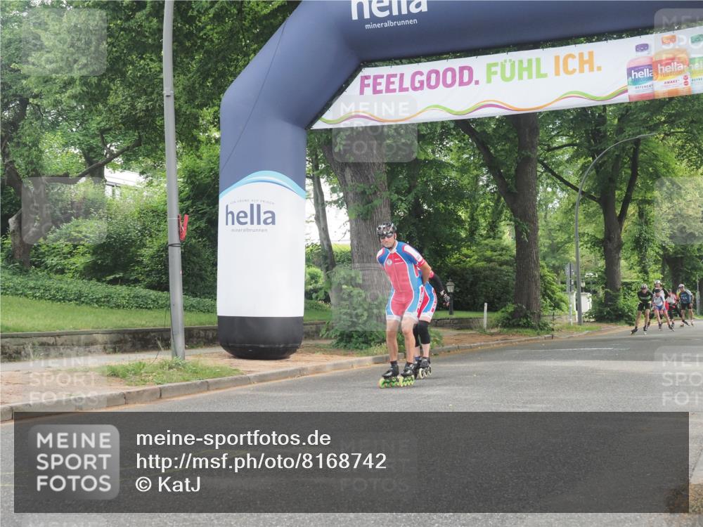29.06.2025 - hella hamburg halbmarathon KatJ http://msf.ph/oto/8168742 29.06.2025 09:17:15 Zwischen KM18-KM19  meine-sportfotos.de