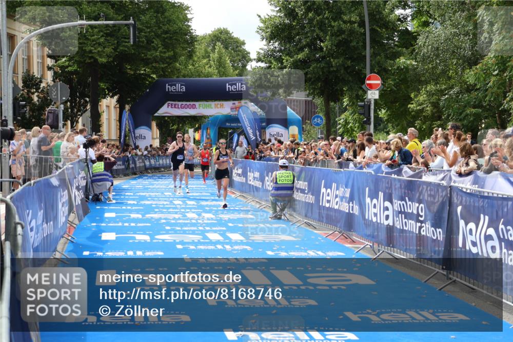 29.06.2025 - hella hamburg halbmarathon Zöllner http://msf.ph/oto/8168746 29.06.2025 10:20:16 Ziel 54, 12678, 14302 meine-sportfotos.de