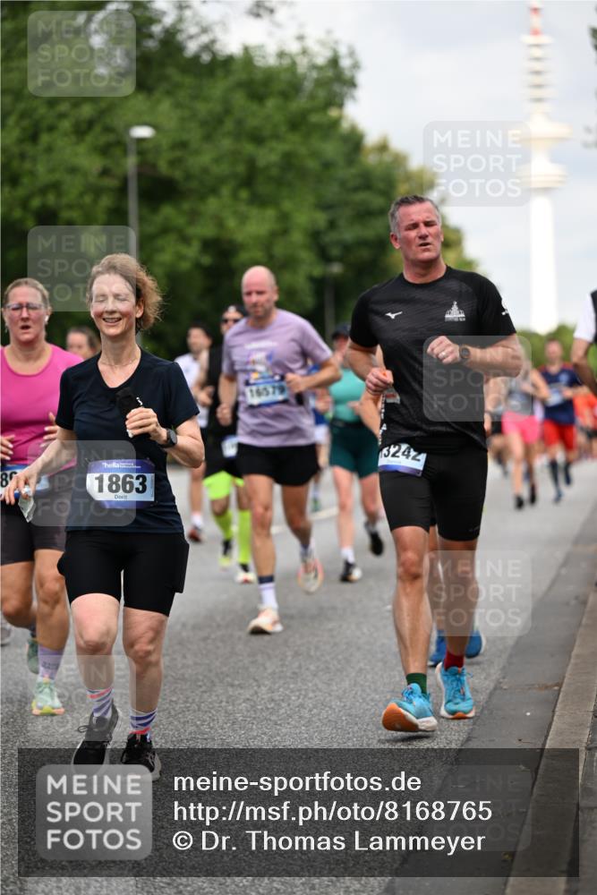 29.06.2025 - hella hamburg halbmarathon Dr. Thomas Lammeyer http://msf.ph/oto/8168765 29.06.2025 10:09:34 Kennedybrücke 1213, 1863, 2298, 3071, 3578, 4014, 4220, 4782, 4868, 5073, 5869, 6059, 7138, 7826, 8316, 8727, 8999, 9007, 9019, 9075, 9165, 9361, 9559, 9680, 9736, 9737, 9738, 10694 meine-sportfotos.de