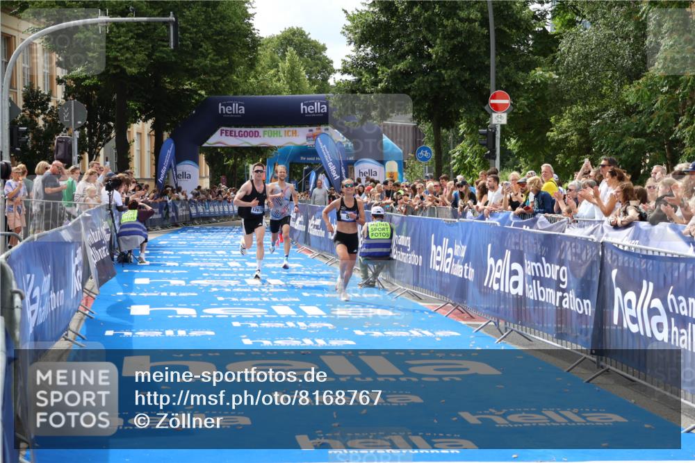29.06.2025 - hella hamburg halbmarathon Zöllner http://msf.ph/oto/8168767 29.06.2025 10:20:18 Ziel 54, 12678, 14302, 16245 meine-sportfotos.de