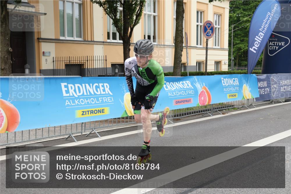 29.06.2025 - hella hamburg halbmarathon Strokosch-Dieckow http://msf.ph/oto/8168784 29.06.2025 09:07:26 Ziel 20477, 20544 meine-sportfotos.de
