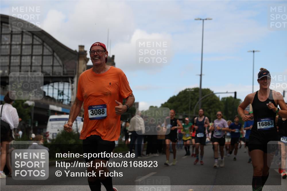 29.06.2025 - hella hamburg halbmarathon Yannick Fuchs http://msf.ph/oto/8168823 29.06.2025 11:18:41 20KM 2097, 2271, 3088, 3247, 3363, 3573, 4131, 4166, 5171, 5429, 6287, 6676, 6899, 7519, 7808, 7832, 9327, 9567, 10050, 10148, 10172, 10550, 10649, 10966, 11249, 12996, 13031, 13206, 13810, 15129, 15180, 15266, 15402, 16863, 17496, 17593, 17594, 17954, 18172, 18210, 18661, 18755, 19154 meine-sportfotos.de
