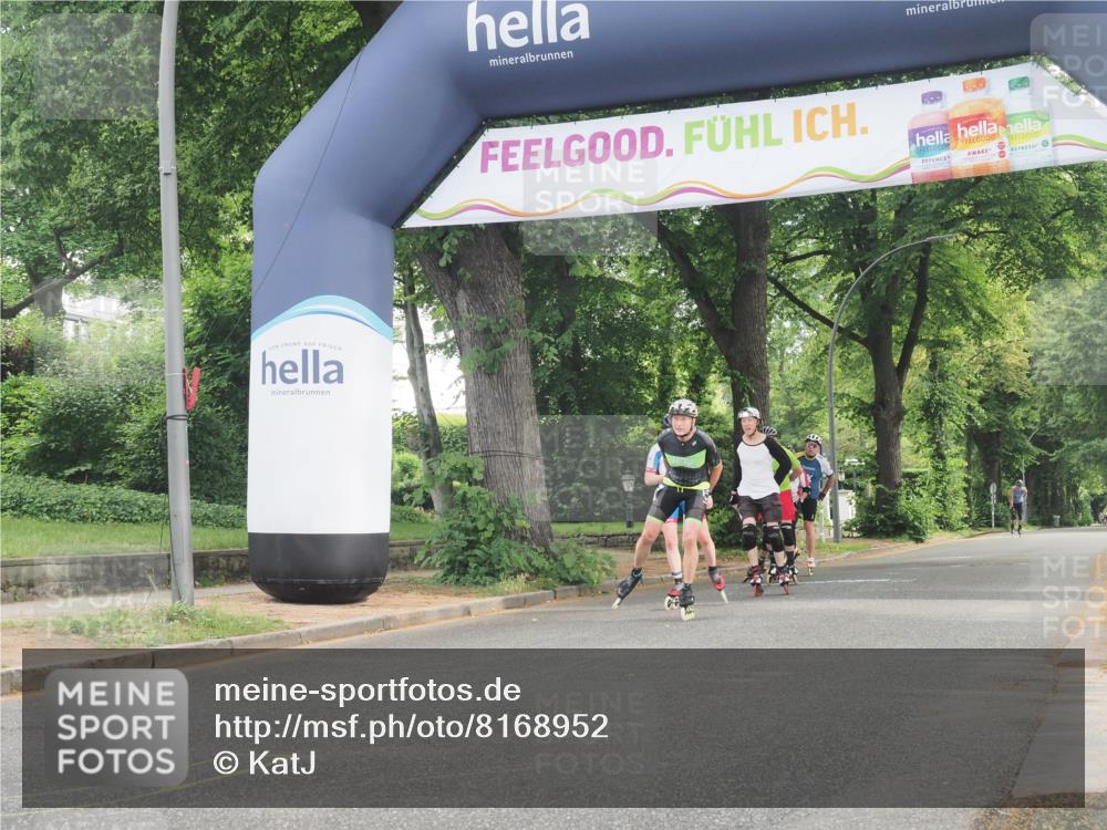 29.06.2025 - hella hamburg halbmarathon KatJ http://msf.ph/oto/8168952 29.06.2025 09:17:19 Zwischen KM18-KM19  meine-sportfotos.de