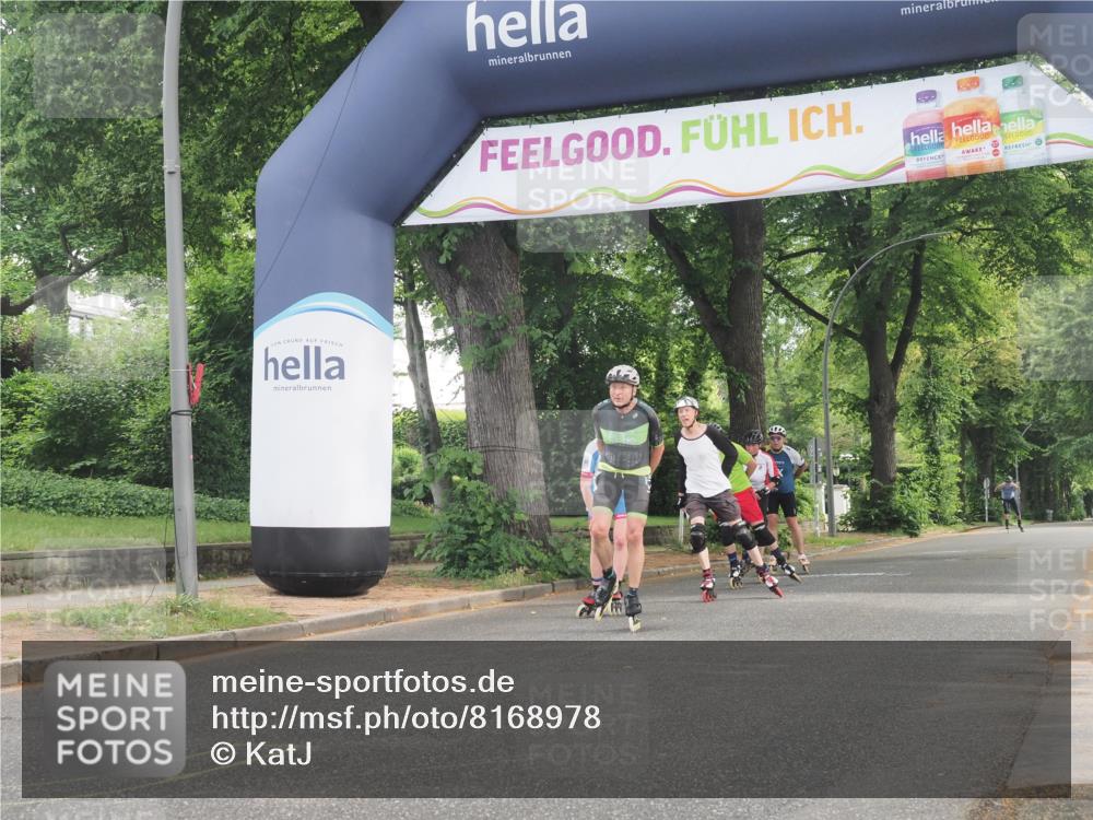 29.06.2025 - hella hamburg halbmarathon KatJ http://msf.ph/oto/8168978 29.06.2025 09:17:19 Zwischen KM18-KM19  meine-sportfotos.de