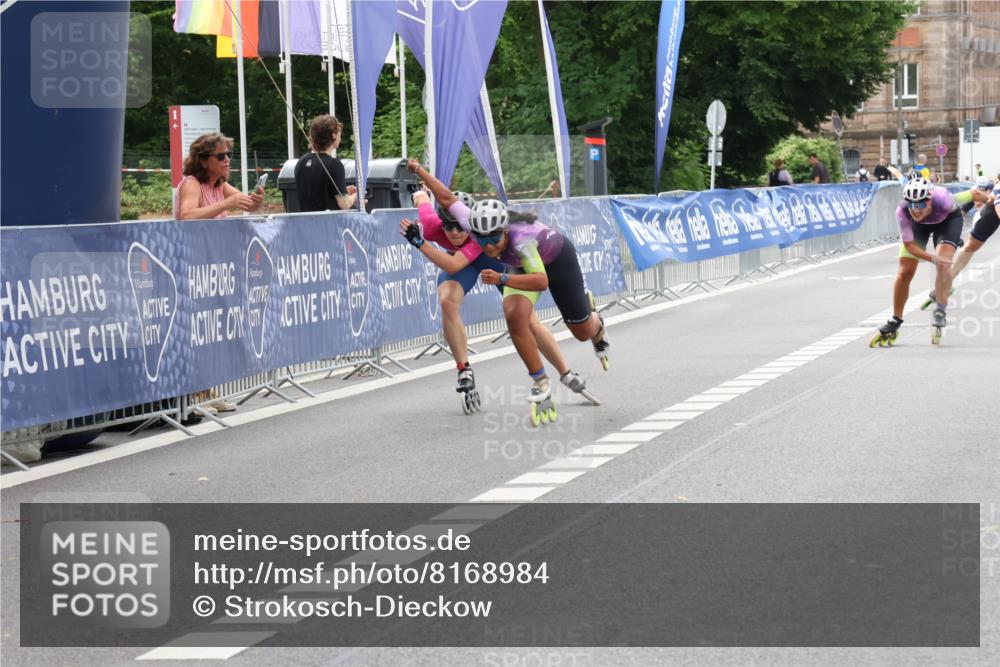 29.06.2025 - hella hamburg halbmarathon Strokosch-Dieckow http://msf.ph/oto/8168984 29.06.2025 09:07:58 Ziel 20261, 20348, 20419, 20437, 20438, 20442, 20515, 20516, 20529 meine-sportfotos.de