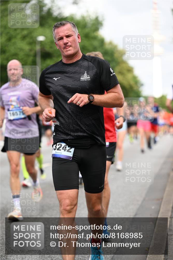 29.06.2025 - hella hamburg halbmarathon Dr. Thomas Lammeyer http://msf.ph/oto/8168985 29.06.2025 10:09:36 Kennedybrücke 1213, 1863, 2298, 3578, 4014, 4220, 4782, 4868, 5073, 5869, 6059, 7138, 7826, 8316, 8727, 8999, 9007, 9019, 9075, 9165, 9339, 9361, 9559, 9680, 9736, 9737, 9738, 10694 meine-sportfotos.de