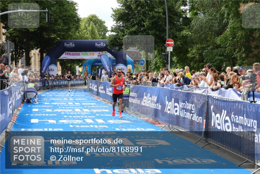 29.06.2025 - hella hamburg halbmarathon Zöllner http://msf.ph/oto/8168991 29.06.2025 10:20:22 Ziel 12373, 14302, 16245 meine-sportfotos.de