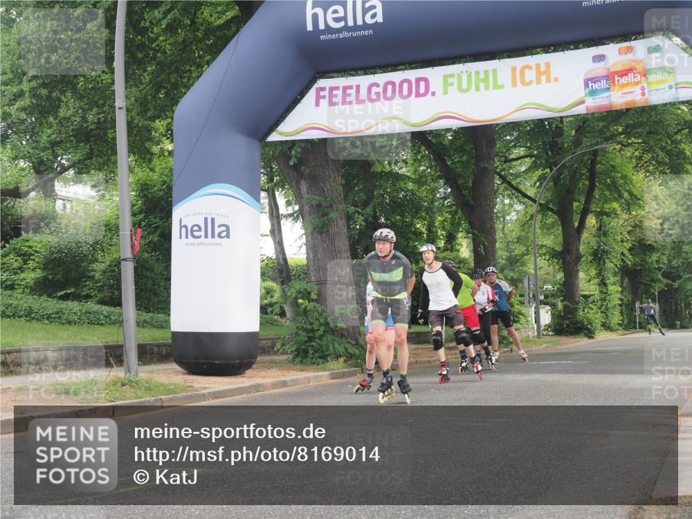 29.06.2025 - hella hamburg halbmarathon KatJ http://msf.ph/oto/8169014 29.06.2025 09:17:19 Zwischen KM18-KM19  meine-sportfotos.de