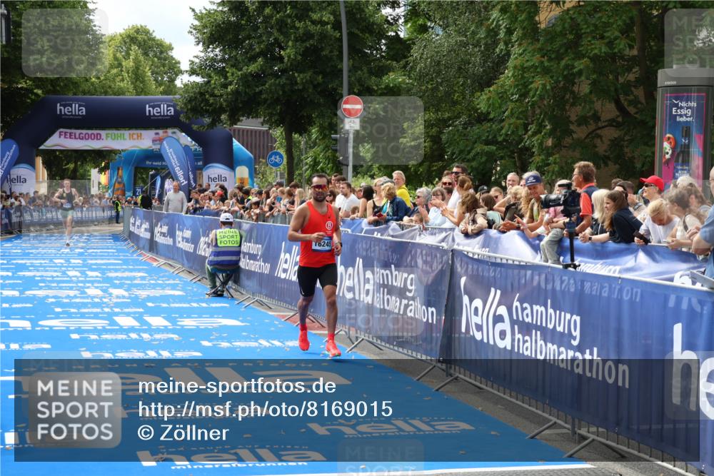 29.06.2025 - hella hamburg halbmarathon Zöllner http://msf.ph/oto/8169015 29.06.2025 10:20:24 Ziel 12373, 16245 meine-sportfotos.de