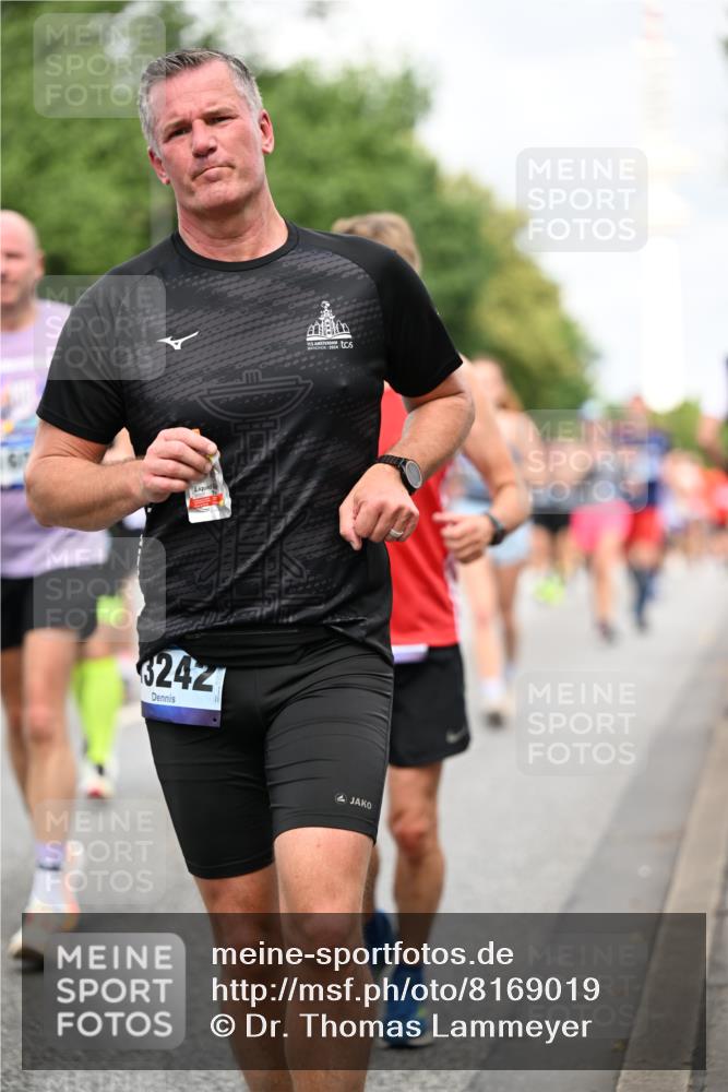 29.06.2025 - hella hamburg halbmarathon Dr. Thomas Lammeyer http://msf.ph/oto/8169019 29.06.2025 10:09:36 Kennedybrücke 1213, 1863, 2298, 3578, 4014, 4220, 4782, 4868, 5073, 5869, 6059, 7138, 7826, 8316, 8727, 8999, 9007, 9019, 9075, 9165, 9339, 9361, 9559, 9680, 9736, 9737, 9738, 10694 meine-sportfotos.de