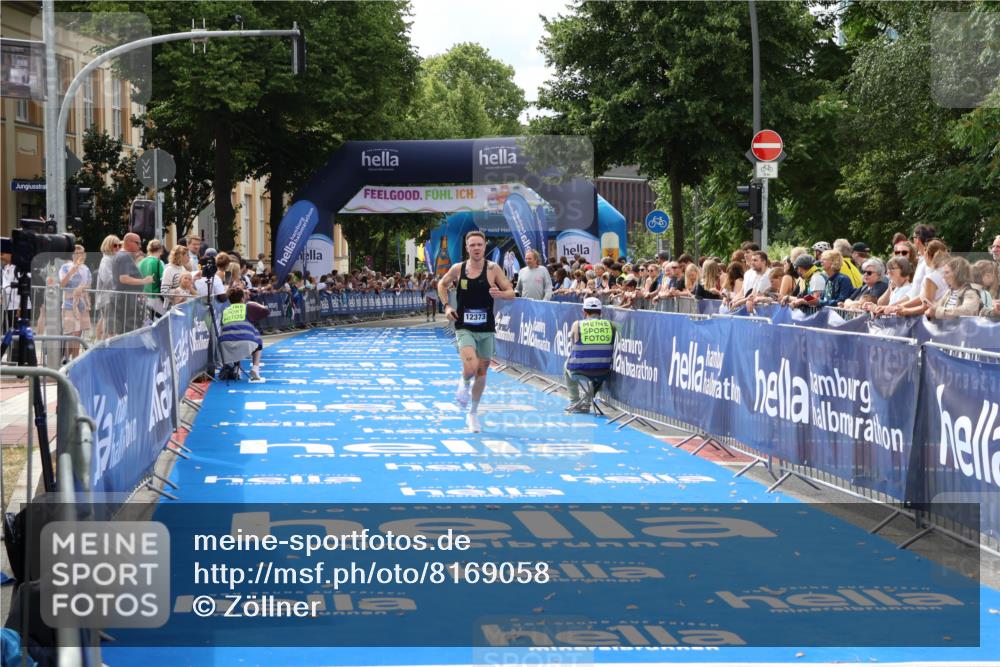 29.06.2025 - hella hamburg halbmarathon Zöllner http://msf.ph/oto/8169058 29.06.2025 10:20:28 Ziel 12373 meine-sportfotos.de