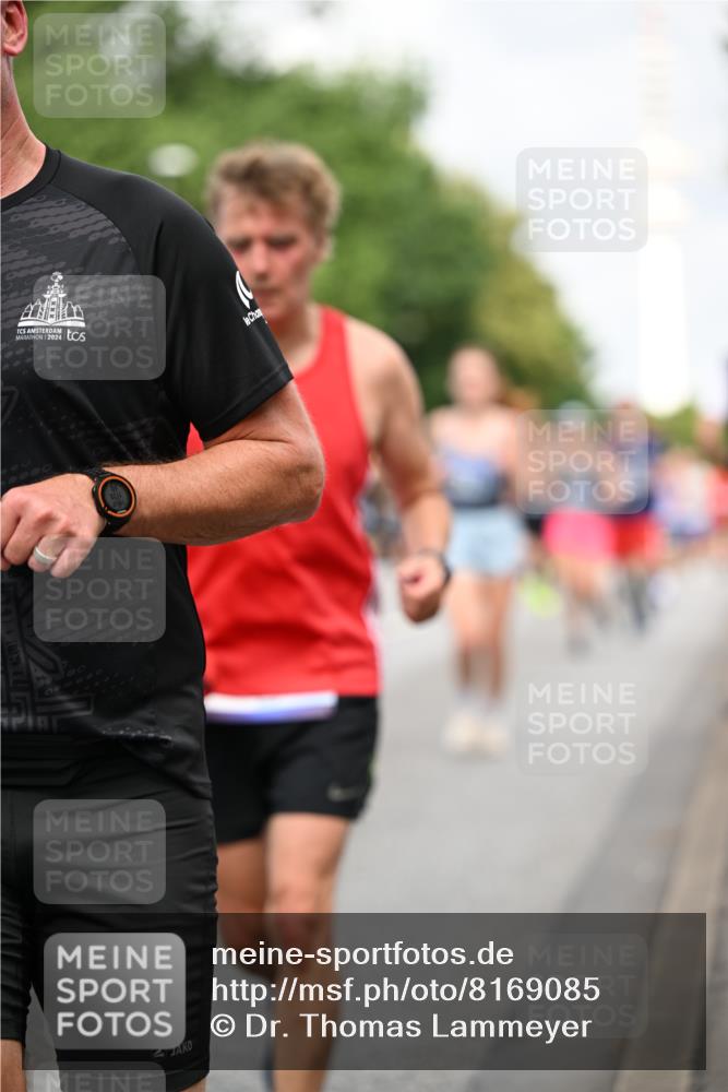 29.06.2025 - hella hamburg halbmarathon Dr. Thomas Lammeyer http://msf.ph/oto/8169085 29.06.2025 10:09:37 Kennedybrücke 1213, 1863, 2288, 2298, 3461, 3578, 4014, 4220, 4782, 4868, 5073, 5869, 6059, 7138, 8316, 8727, 8999, 9007, 9019, 9075, 9165, 9339, 9361, 9559, 9680, 9736, 9737, 9738, 10694 meine-sportfotos.de