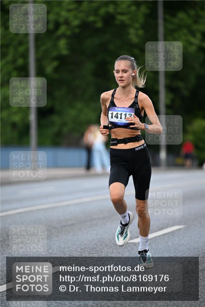 29.06.2025 - hella hamburg halbmarathon Dr. Thomas Lammeyer http://msf.ph/oto/8169176 29.06.2025 09:45:30 Kennedybrücke 2604, 10468, 10485 meine-sportfotos.de