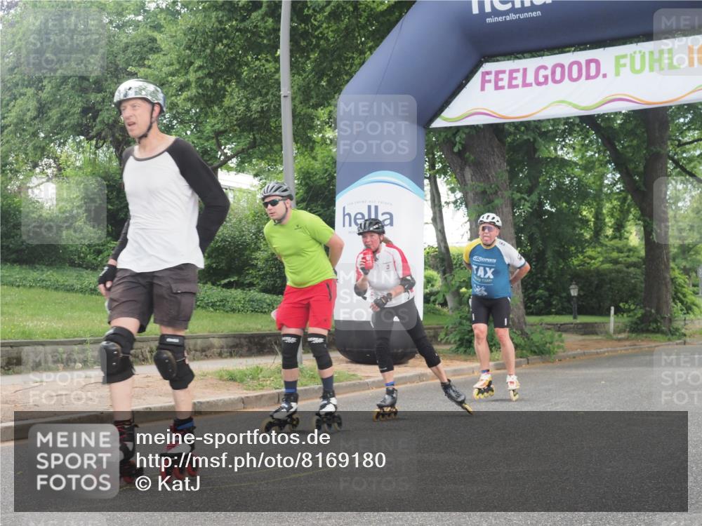 29.06.2025 - hella hamburg halbmarathon KatJ http://msf.ph/oto/8169180 29.06.2025 09:17:21 Zwischen KM18-KM19  meine-sportfotos.de