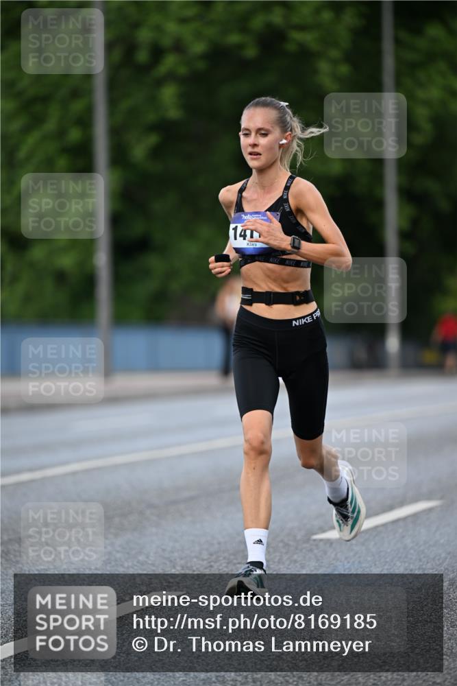 29.06.2025 - hella hamburg halbmarathon Dr. Thomas Lammeyer http://msf.ph/oto/8169185 29.06.2025 09:45:30 Kennedybrücke 2604, 10468, 10485 meine-sportfotos.de