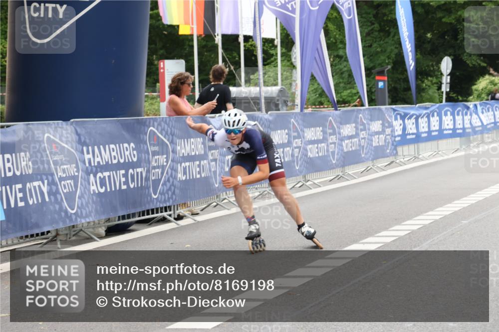 29.06.2025 - hella hamburg halbmarathon Strokosch-Dieckow http://msf.ph/oto/8169198 29.06.2025 09:08:04 Ziel 20261, 20437, 20442 meine-sportfotos.de