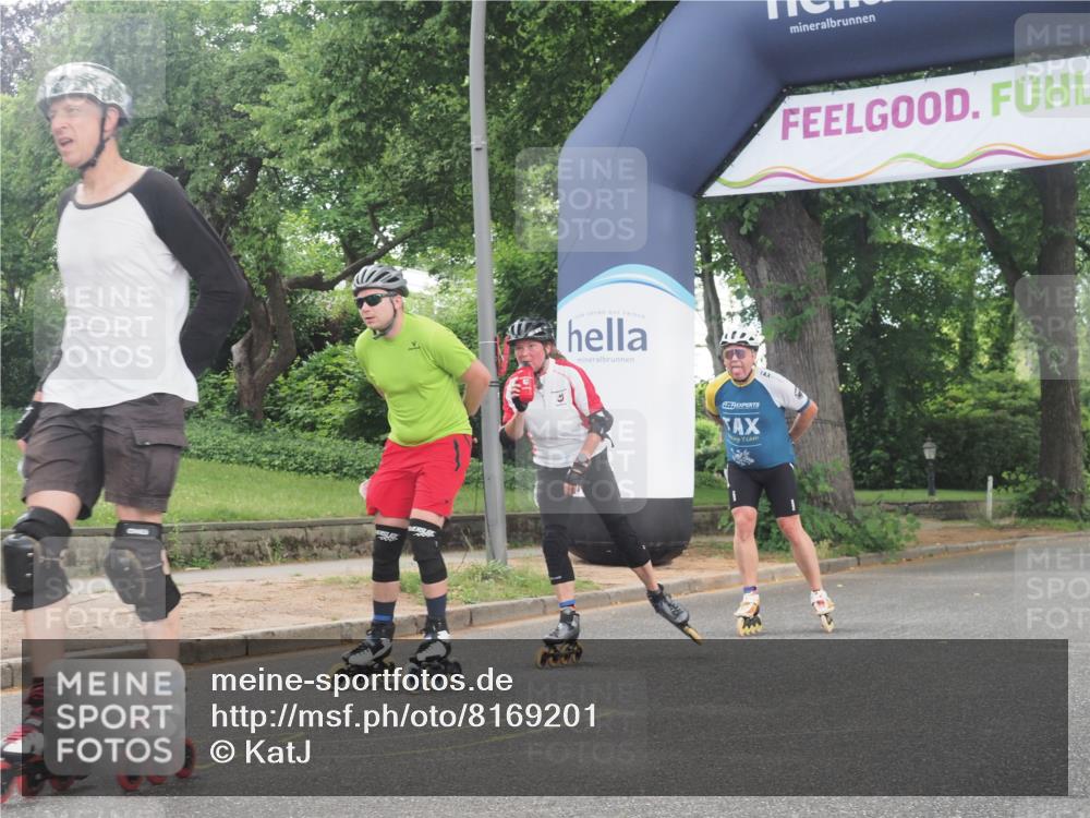 29.06.2025 - hella hamburg halbmarathon KatJ http://msf.ph/oto/8169201 29.06.2025 09:17:21 Zwischen KM18-KM19  meine-sportfotos.de