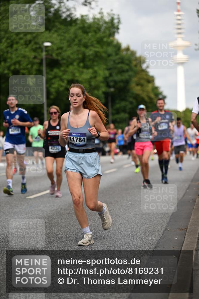 29.06.2025 - hella hamburg halbmarathon Dr. Thomas Lammeyer http://msf.ph/oto/8169231 29.06.2025 10:09:38 Kennedybrücke 1863, 2288, 2298, 3461, 3578, 4014, 4220, 4782, 4868, 5073, 5869, 6059, 7138, 8316, 8727, 8999, 9007, 9019, 9075, 9165, 9339, 9361, 9559, 9680, 9736, 9737, 9738, 10694 meine-sportfotos.de