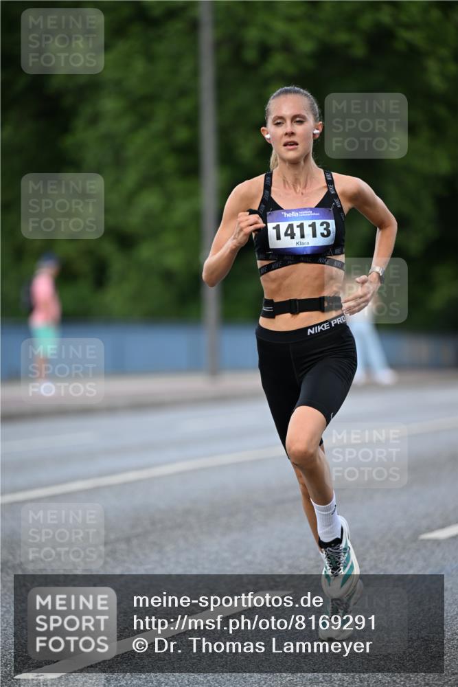 29.06.2025 - hella hamburg halbmarathon Dr. Thomas Lammeyer http://msf.ph/oto/8169291 29.06.2025 09:45:30 Kennedybrücke 2604, 10468, 10485 meine-sportfotos.de