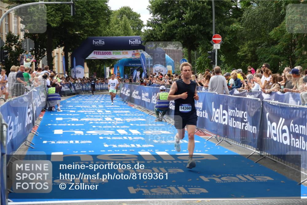 29.06.2025 - hella hamburg halbmarathon Zöllner http://msf.ph/oto/8169361 29.06.2025 10:20:49 Ziel 14360, 16988, 17402 meine-sportfotos.de