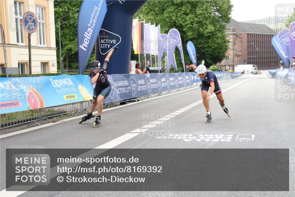 29.06.2025 - hella hamburg halbmarathon Strokosch-Dieckow http://msf.ph/oto/8169392 29.06.2025 09:08:08 Ziel 20261, 20442 meine-sportfotos.de