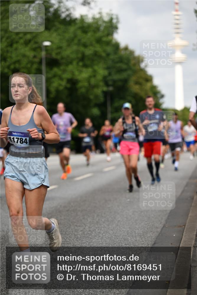 29.06.2025 - hella hamburg halbmarathon Dr. Thomas Lammeyer http://msf.ph/oto/8169451 29.06.2025 10:09:39 Kennedybrücke 1863, 2288, 2298, 3461, 3578, 4014, 4220, 4782, 4868, 5073, 6059, 7138, 8316, 8727, 8999, 9007, 9019, 9075, 9165, 9339, 9361, 9559, 9680, 9736, 9737, 9738, 10694 meine-sportfotos.de