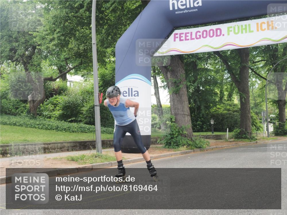 29.06.2025 - hella hamburg halbmarathon KatJ http://msf.ph/oto/8169464 29.06.2025 09:17:26 Zwischen KM18-KM19  meine-sportfotos.de