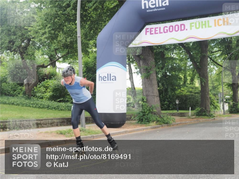 29.06.2025 - hella hamburg halbmarathon KatJ http://msf.ph/oto/8169491 29.06.2025 09:17:26 Zwischen KM18-KM19  meine-sportfotos.de