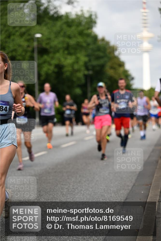 29.06.2025 - hella hamburg halbmarathon Dr. Thomas Lammeyer http://msf.ph/oto/8169549 29.06.2025 10:09:39 Kennedybrücke 1863, 2288, 2298, 3461, 3578, 4014, 4220, 4782, 4868, 5073, 6059, 7138, 8316, 8727, 8999, 9007, 9019, 9075, 9165, 9339, 9361, 9559, 9680, 9736, 9737, 9738, 10694 meine-sportfotos.de