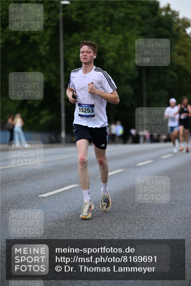29.06.2025 - hella hamburg halbmarathon Dr. Thomas Lammeyer http://msf.ph/oto/8169691 29.06.2025 09:45:42 Kennedybrücke 5612, 7331, 7855, 9269, 10468, 11078, 11228 meine-sportfotos.de