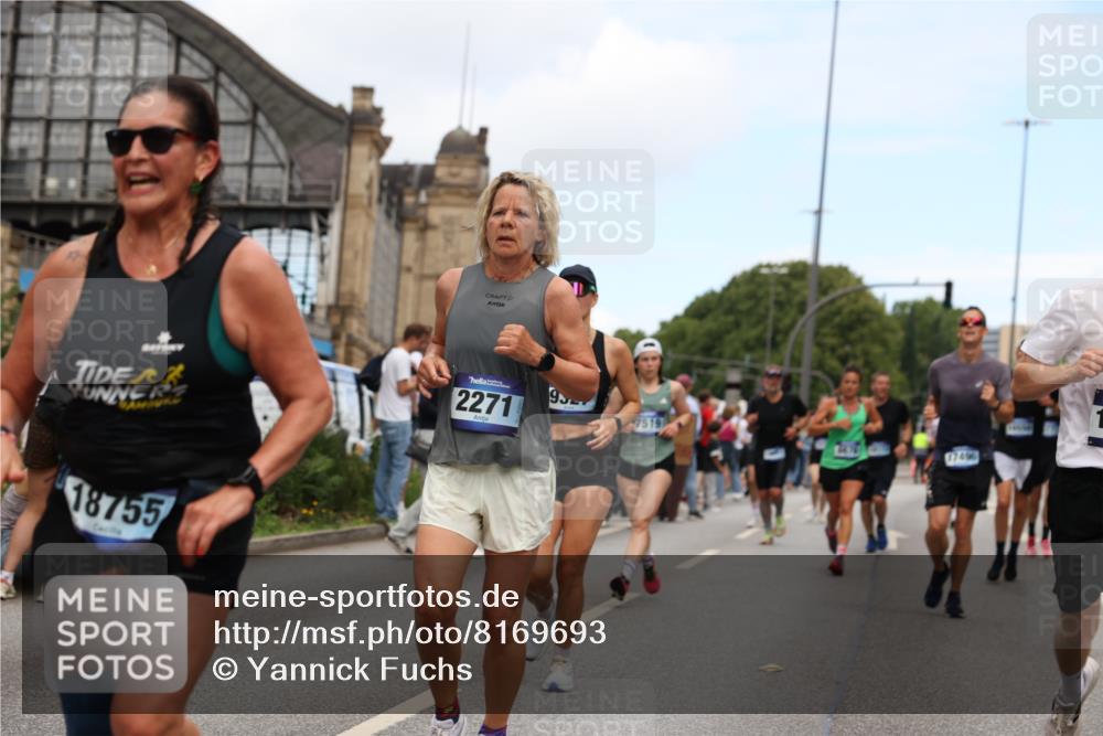 29.06.2025 - hella hamburg halbmarathon Yannick Fuchs http://msf.ph/oto/8169693 29.06.2025 11:18:48 20KM 2097, 2271, 3088, 3247, 3363, 4113, 4131, 4166, 5041, 5171, 5429, 6676, 6899, 7519, 7808, 7832, 9327, 10050, 10167, 10172, 10550, 10754, 10966, 12500, 12996, 13810, 15129, 15266, 16673, 16863, 17496, 17593, 17594, 17954, 18172, 18210, 18661, 18755, 19052, 19154 meine-sportfotos.de