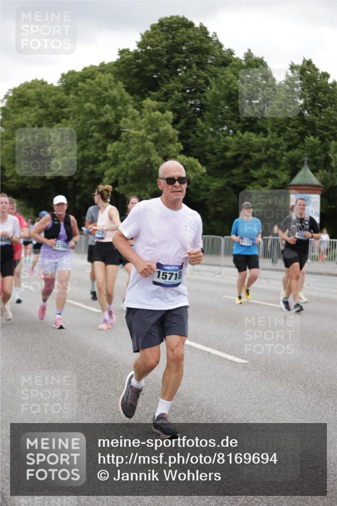 29.06.2025 - hella hamburg halbmarathon Jannik Wohlers http://msf.ph/oto/8169694 29.06.2025 11:06:14 Lombardsbrücke 1489, 2772, 3000, 3110, 3162, 3889, 3911, 3948, 3949, 4163, 4343, 4957, 5133, 5175, 5200, 6005, 6431, 6432, 6865, 7573, 7590, 8400, 9724, 9863, 9954, 10087, 10347, 10361, 10363, 11526, 11704, 12387, 12728, 12730, 13219, 13576, 13641, 13762, 14308, 14309, 14427, 14974, 14976, 15131, 15132, 15279, 15718, 16216, 16853, 17285, 18025, 18448, 18621 meine-sportfotos.de