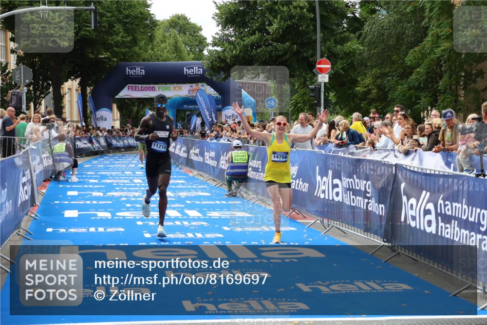 29.06.2025 - hella hamburg halbmarathon Zöllner http://msf.ph/oto/8169697 29.06.2025 10:20:58 Ziel 11210, 14766, 19075 meine-sportfotos.de