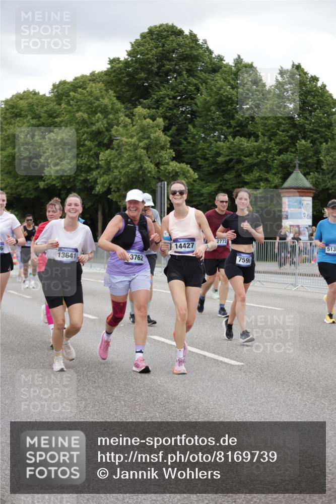 29.06.2025 - hella hamburg halbmarathon Jannik Wohlers http://msf.ph/oto/8169739 29.06.2025 11:06:16 Lombardsbrücke 1489, 2772, 3000, 3110, 3162, 3889, 3911, 3948, 3949, 4163, 4343, 4928, 4957, 5043, 5133, 5175, 5200, 6005, 6431, 6432, 6865, 7573, 7590, 8400, 9175, 9724, 9863, 9954, 10087, 10347, 10361, 10363, 11330, 11526, 11704, 12387, 12728, 12730, 13219, 13576, 13641, 13762, 14308, 14309, 14427, 14974, 14976, 15131, 15132, 15279, 15396, 15718, 16216, 16853, 17285, 18025, 18448, 18621 meine-sportfotos.de