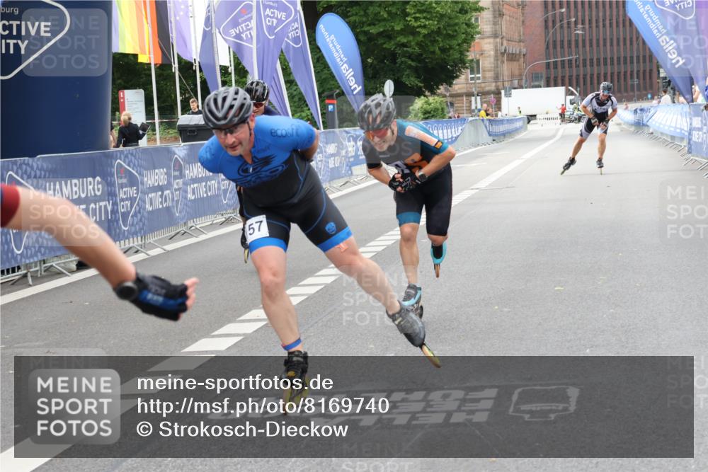 29.06.2025 - hella hamburg halbmarathon Strokosch-Dieckow http://msf.ph/oto/8169740 29.06.2025 09:08:50 Ziel 20139, 20157, 20388, 20454, 20493 meine-sportfotos.de
