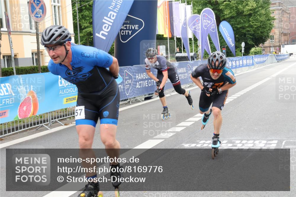 29.06.2025 - hella hamburg halbmarathon Strokosch-Dieckow http://msf.ph/oto/8169776 29.06.2025 09:08:50 Ziel 20139, 20157, 20388, 20454, 20493 meine-sportfotos.de