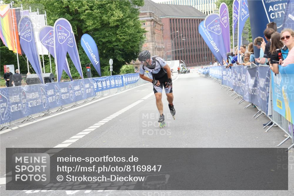 29.06.2025 - hella hamburg halbmarathon Strokosch-Dieckow http://msf.ph/oto/8169847 29.06.2025 09:08:53 Ziel 20139 meine-sportfotos.de