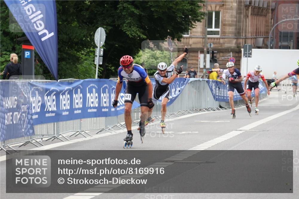 29.06.2025 - hella hamburg halbmarathon Strokosch-Dieckow http://msf.ph/oto/8169916 29.06.2025 09:09:06 Ziel 20075, 20241, 20290, 20441, 20449 meine-sportfotos.de