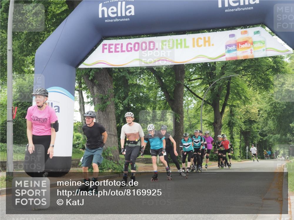 29.06.2025 - hella hamburg halbmarathon KatJ http://msf.ph/oto/8169925 29.06.2025 09:18:03 Zwischen KM18-KM19  meine-sportfotos.de