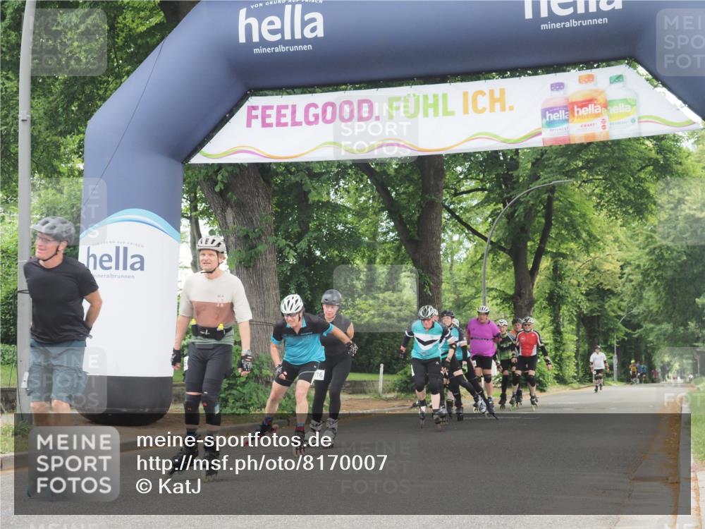29.06.2025 - hella hamburg halbmarathon KatJ http://msf.ph/oto/8170007 29.06.2025 09:18:03 Zwischen KM18-KM19  meine-sportfotos.de