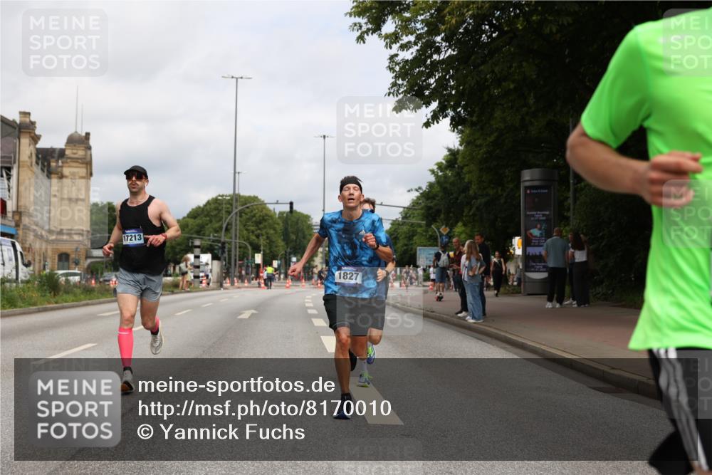 29.06.2025 - hella hamburg halbmarathon Yannick Fuchs http://msf.ph/oto/8170010 29.06.2025 10:24:02 20KM 1827, 2075, 5328, 8473, 8975, 10351, 10486, 16711, 17213, 17428, 18763, 19142 meine-sportfotos.de