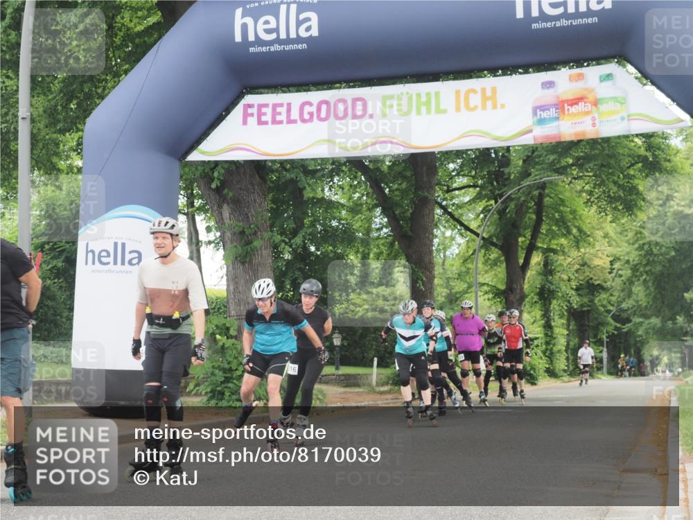 29.06.2025 - hella hamburg halbmarathon KatJ http://msf.ph/oto/8170039 29.06.2025 09:18:03 Zwischen KM18-KM19  meine-sportfotos.de