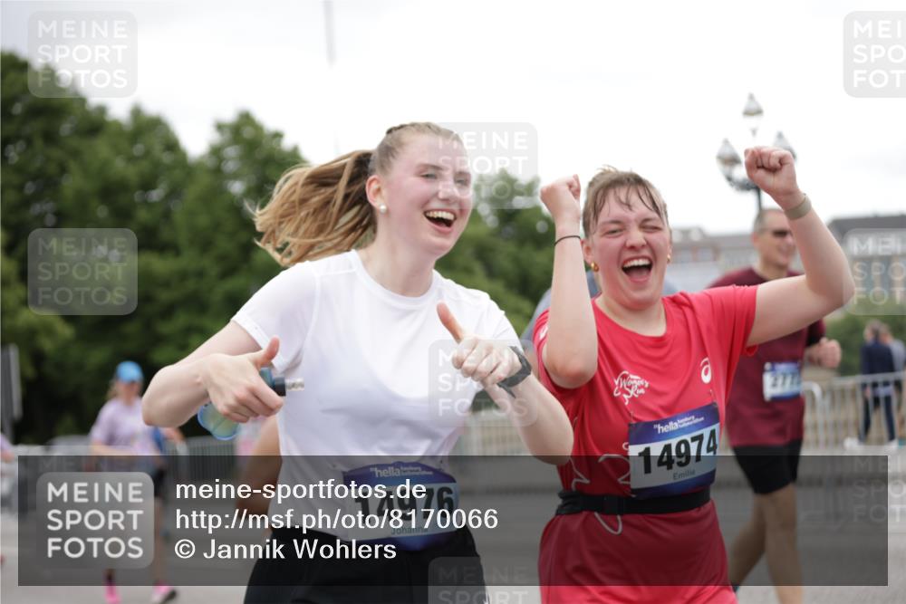 29.06.2025 - hella hamburg halbmarathon Jannik Wohlers http://msf.ph/oto/8170066 29.06.2025 11:06:20 Lombardsbrücke 1153, 1447, 1489, 2458, 2772, 3000, 3110, 3162, 3211, 3911, 3948, 3949, 4163, 4343, 4876, 4912, 4928, 5043, 5133, 5175, 5200, 6005, 6431, 6432, 6865, 7573, 7590, 8400, 8678, 8837, 8838, 9175, 9724, 9851, 9863, 9866, 9954, 10087, 10169, 10347, 11330, 11704, 12387, 12647, 13219, 13576, 13641, 13762, 14427, 14974, 14976, 15396, 15718, 16216, 16853, 17285, 18025, 18448, 18621, 18984 meine-sportfotos.de