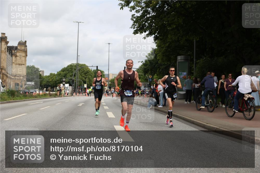29.06.2025 - hella hamburg halbmarathon Yannick Fuchs http://msf.ph/oto/8170104 29.06.2025 10:24:16 20KM 2021, 2075, 2180, 3043, 7349, 8975, 9137, 10156, 10171, 12287, 12337, 13838, 14395, 15880, 16118, 16157, 18699, 18737, 18874, 19142, 19194, 19203, 19204 meine-sportfotos.de