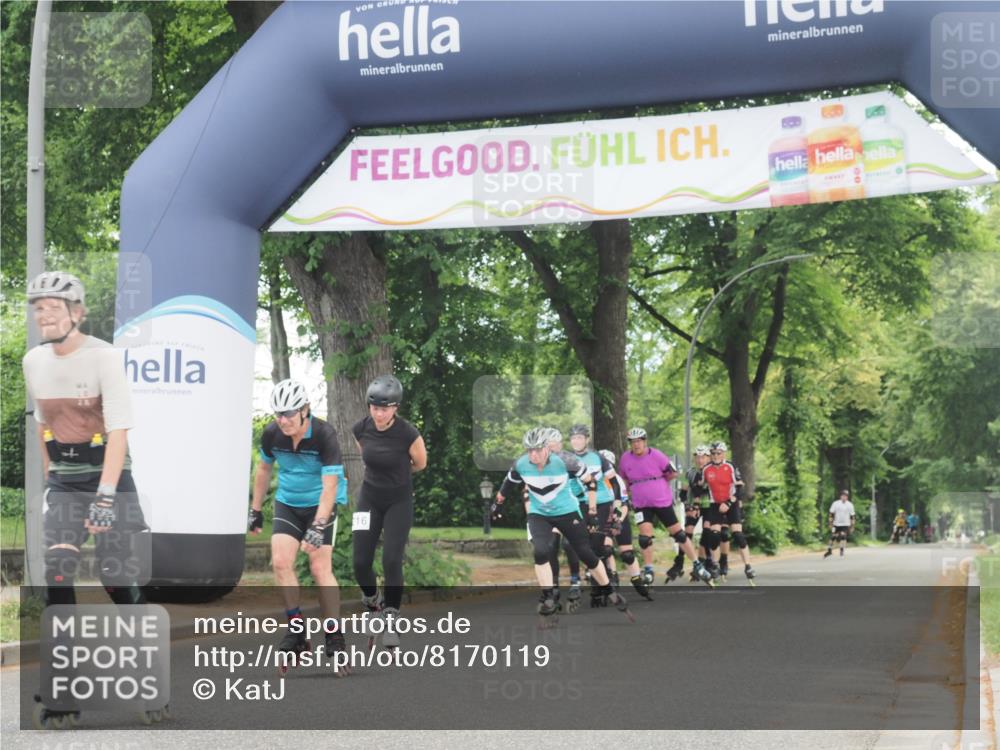 29.06.2025 - hella hamburg halbmarathon KatJ http://msf.ph/oto/8170119 29.06.2025 09:18:04 Zwischen KM18-KM19  meine-sportfotos.de