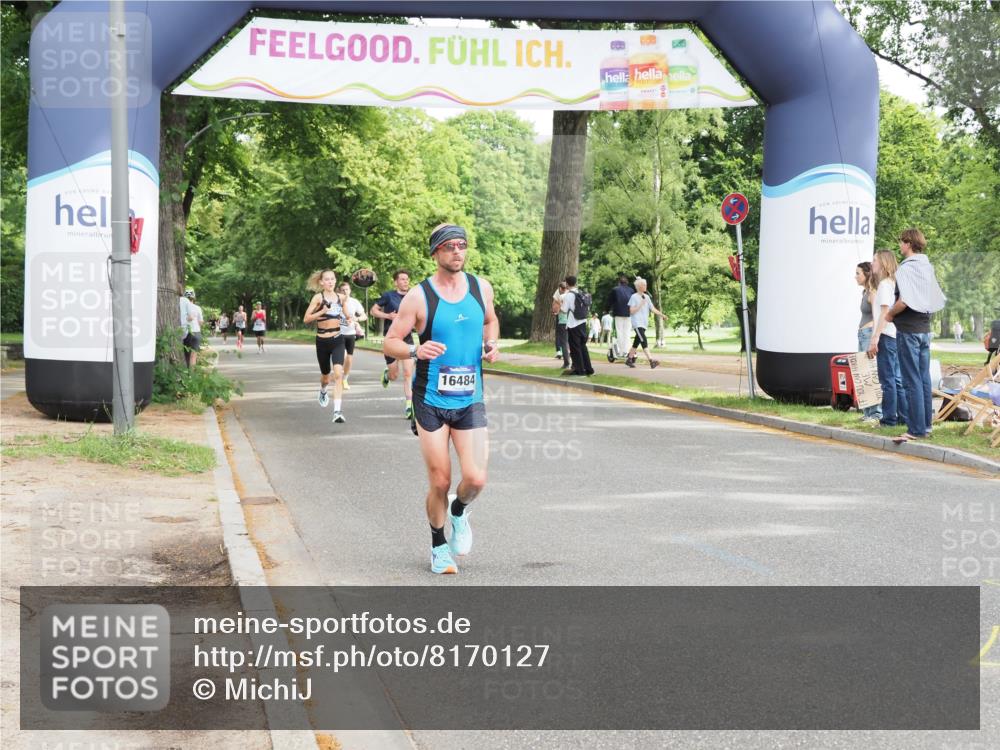 29.06.2025 - hella hamburg halbmarathon MichiJ http://msf.ph/oto/8170127 29.06.2025 10:14:59 Zwischen KM18-KM19 16484, 18695 meine-sportfotos.de