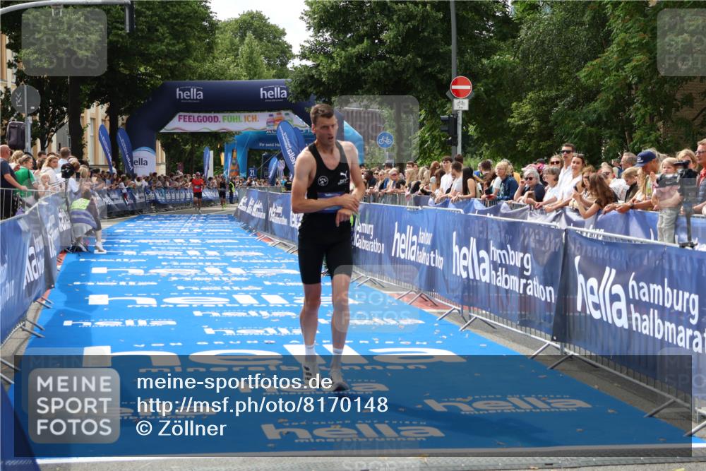 29.06.2025 - hella hamburg halbmarathon Zöllner http://msf.ph/oto/8170148 29.06.2025 10:21:27 Ziel 14933 meine-sportfotos.de